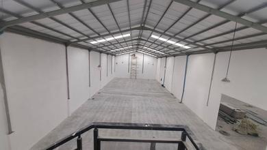 Gudang Baru Siap Pakai di Kawasan Kutawaringin Free Pph