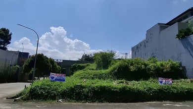 Jual Tanah Lokasi Cluster Setra Duta Pemandangan Danau dan Taman