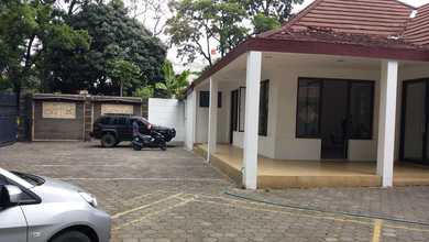 Ruang Usaha Bagus 400 m2 SHM Riau, Bandung