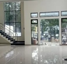 Ruko Baru di Mainroad Dago Bandung Cocok untuk Kantor Bank