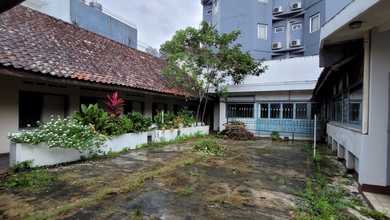 Ruang Usaha Strategis Mainroad Riau, Bandung