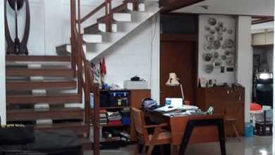 Rumah Mewah di Setiabudi, Bandung, 5 Kamar Tidur, LT 800m²