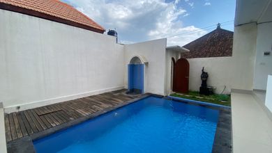 Rumah Dijual di Pererenan, Badung, LB 90m², Harga Terbaik!