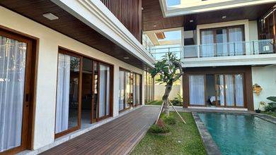 Jual Rumah Siap Tinggal di Nusa Dua, Badung, Luas 450 m2