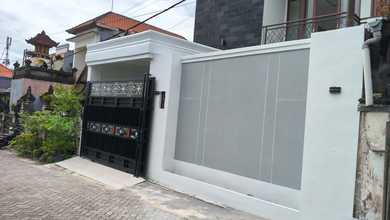 Kesempatan Rumah di Denpasar Barat, Denpasar, LB 135m², Harga 2,5 Miliar