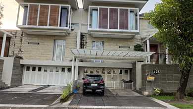 Rumah Mewah di Denpasar Utara, Denpasar, 5 Kamar Tidur, LT 252m²