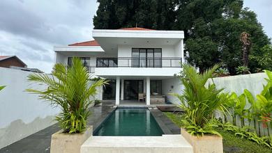 Kesempatan Langka, rumah Mewah di Sanur, Denpasar, LB 400m²