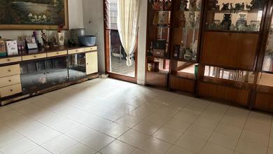 Rumah Area Premium Gatot Subroto, Bandung - Harga Menarik 15 Miliar