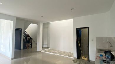 Rumah Modern LT 120 Jual di Turangga, Bandung