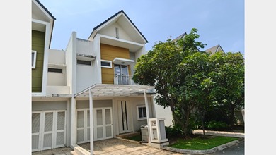 Penawaran Langka, rumah Mewah di Summarecon Bandung, Bandung, LB 130m²
