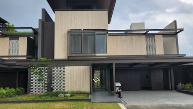 Rumah Mewah di Dago, Bandung, 5 KT, LT 336m²
