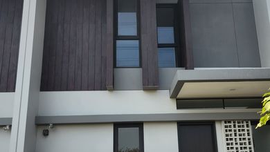 Jual Rumah Mewah LT 90 m2 Area Summarecon Bandung, Bandung
