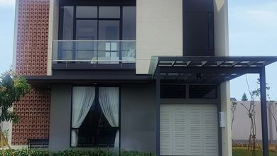 Jual Cepat Rumah Mewah area Summarecon Bandung, Bandung, LT 190 m2