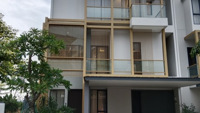 Rumah Elite di Kawasan BSD, Tangerang, LB 255m², Harga 6,56 Miliar