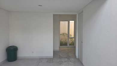 Dijual Rumah Strategis di Tangerang, Tangerang - LT 96m²