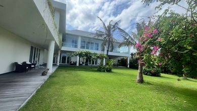 villa mewah beachfront fully furnished ketewel gianyar bali