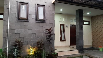 Rumah Eksklusif Furnished Daerah Strategis di Renon