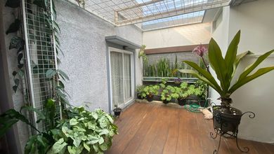 Hunian Mewah di Sukajadi, Bandung, 4 Kamar Tidur, LT 400m²
