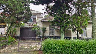 Rumah Premium Luas 672 Jual area Bandung Kota, Bandung