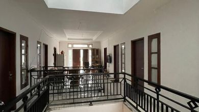Rumah Prestisius di Kawasan Bendungan Hilir, Jakarta Pusat, LB 450m², Harga 9,25 Miliar