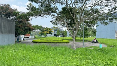 Jual Tanah Area Cluster Kota Baru Parahyangan Pemandangan Danau dan Taman