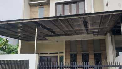 Jual Rumah Cantik LT 141 m2 area Singgasana, Bandung