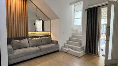 Rumah Sewa Murah Lokasi Gading Serpong, Tangerang, LB 180m²