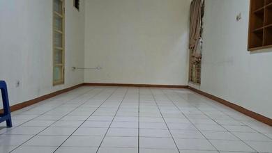 Rumah Minimalis Disewakan di Gading Serpong, Tangerang, Harga Ekonomis