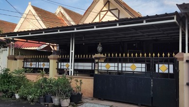 Kesempatan Rumah di Gading Serpong, Tangerang, LB 150m², Harga 2 Miliar