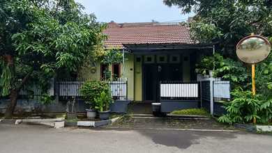 Rumah Prestisius di Kawasan Antapani, Bandung, LB 170m², Harga 3,2 Miliar
