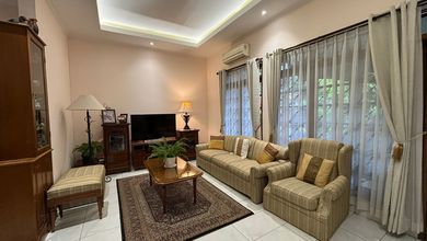 Hunian Mewah di Pasteur, Bandung, 4 KT, LT 400m²