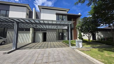 Jual Rumah Megah LT 228 m2 Area Summarecon Bandung, Bandung