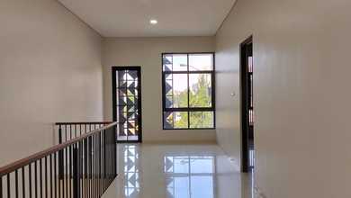 Rumah Area Luxury Singgasana, Bandung - Harga Menarik 4,35 Miliar
