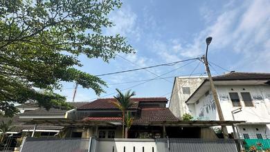 Jual Rumah Strategis di Kopo Permai, Bandung - LT 221m²