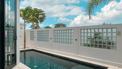 Luxury Smart Eco Villa 5Br Freehold Dekat Pantai Pererenan Bali