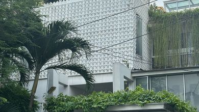 Rumah Area Luxury Rawamangun, Jakarta Timur - Harga Menarik 9 Miliar