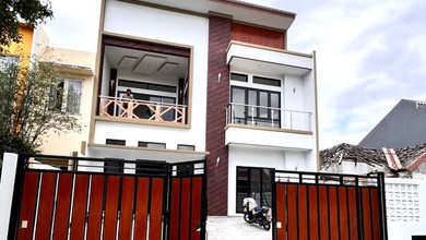 Rumah Elite di Kawasan BSD Kencana Loka, Tangerang, LB 300m², Harga 4,2 Miliar