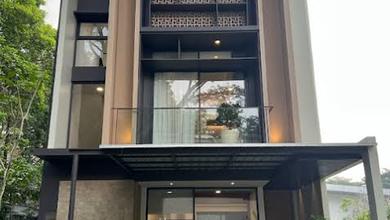 Penawaran Eksklusif, rumah Mewah di BSD City, Tangerang, LB 137m²