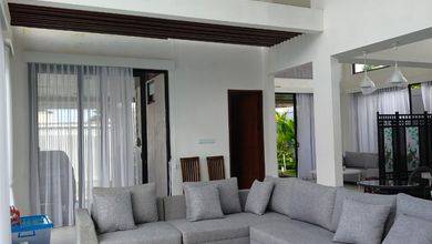 VILLA READY UNIT FULLY FURNIHSED MEMILIKI VIEW BAGUS DI JLN UTAMA KUWUH CANGGU