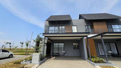 Jual Rumah Bagus Luas 84 m2 area Summarecon Bandung, Bandung