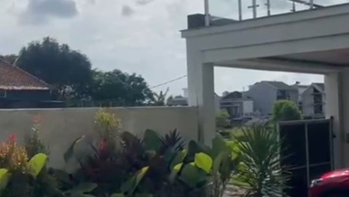 Villa 2 Lantai Lingkungan Tenang Lokasi Strategis