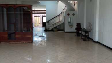 Ruko + Gudang Lokasi Mainroad Kawasan Bisnis Di Pusat Kota