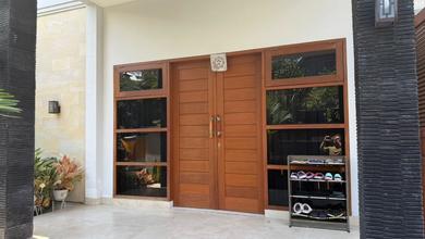 Hunian Elegan di Denpasar Timur, Denpasar, 5 Kamar Tidur, LT 250m²