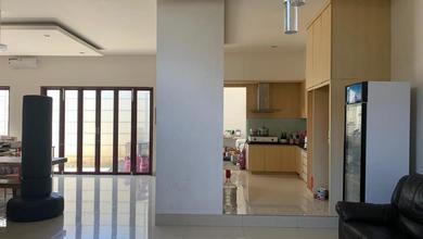 Rumah Elegan di Denpasar Barat, Denpasar, 3 Kamar Tidur, LT 200m²