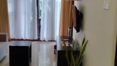 Villa Kawasan One Gate Sistem Berlokasi Strategis