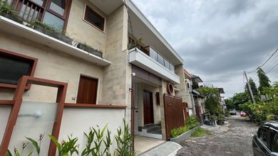 Rumah Sewa Nyaman Lokasi Renon, Denpasar, LB 150m²