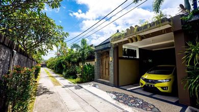 Villa Cantik Siap Huni Full Furnished Berlokasi Strategis