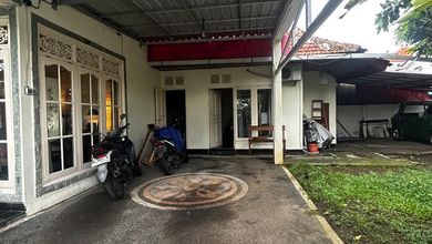 Rumah Dijual di Kerobokan, Badung, LB 150m², Harga Kompetitif!