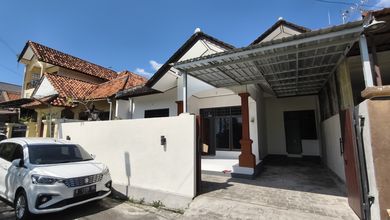 Kontrakan Murah di Denpasar Barat, Denpasar, 4 KT, Harga 110 Juta /tahun