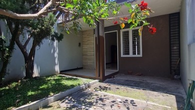 Hunian Favorit di Taman Kopo Indah, Bandung, 2 KT, Harga 1,5 Miliar